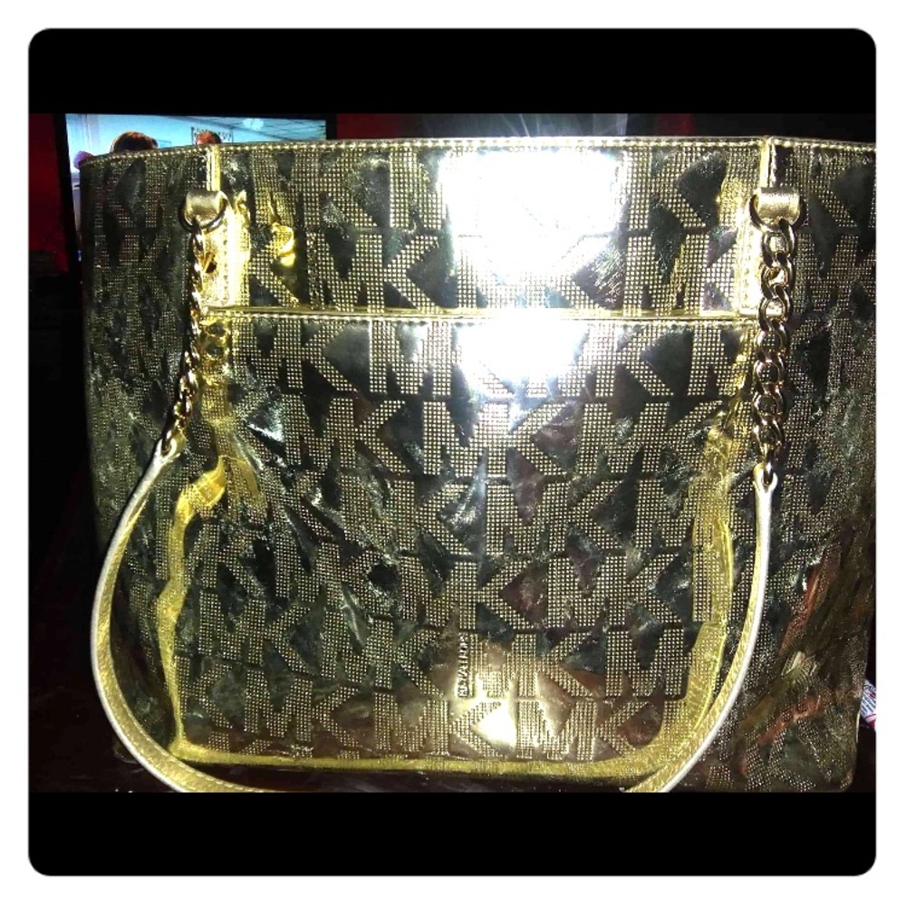 Michael kors purse